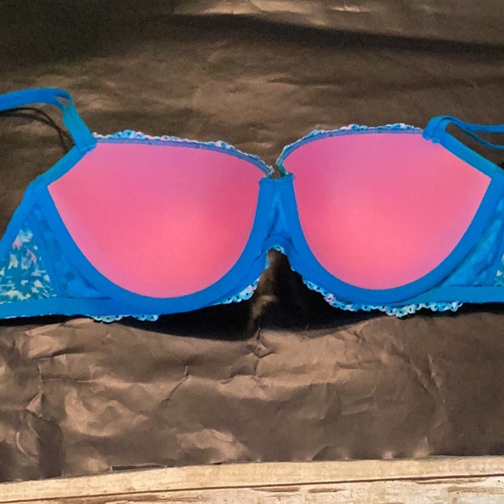 Bra by P!nk size 36D. - Picture 4 of 6